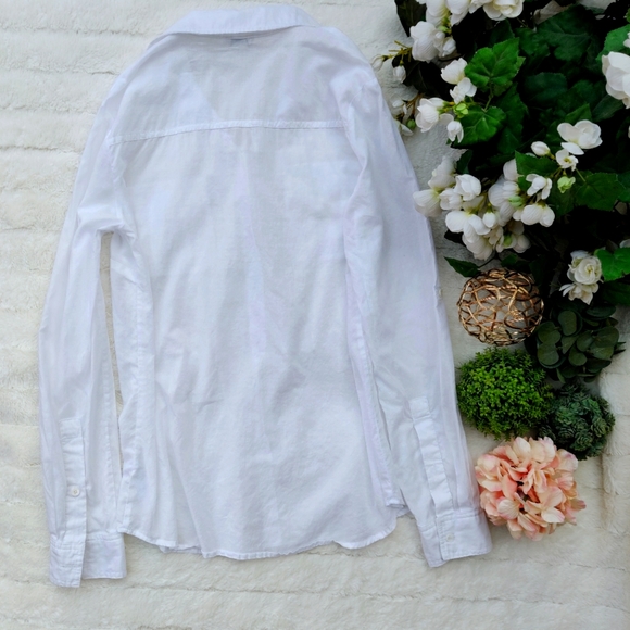 NEW F21 Sheer soft white button-down shirt - Picture 2 of 2